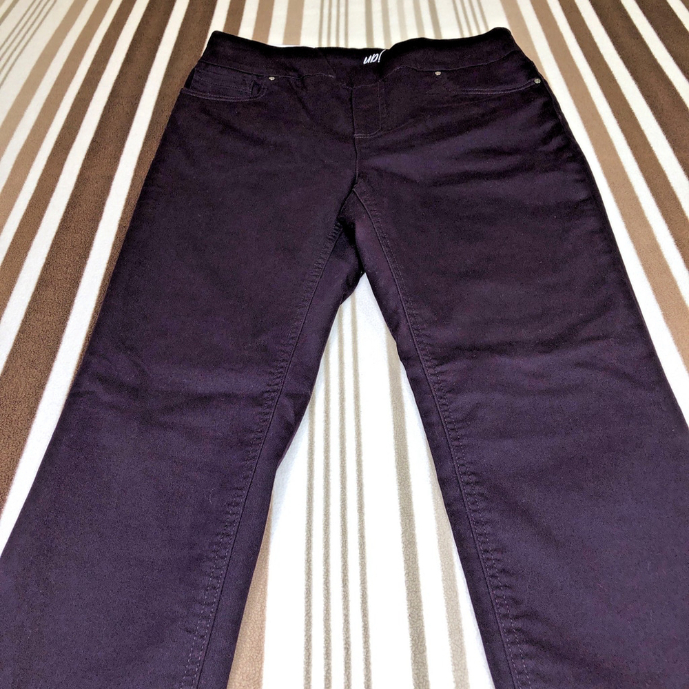 Size 4 X 30 Up! Women’s Pull On 5 Pocket Design Pants Stretchy Faux Zipper KH